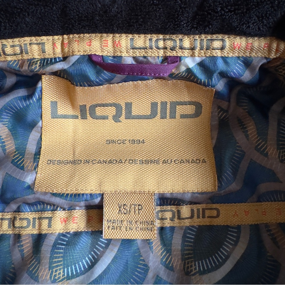 Liquid Canada Activewear  Ski Jacket XS - Picture 10 of 15